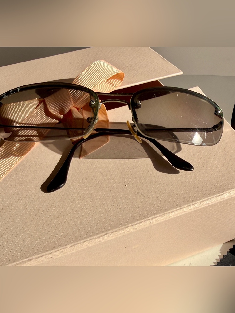 Authentic Y2K Ray-Ban Rimless Polarized Rectangular Sunglasses with Case & Cloth - Picture 2 of 15